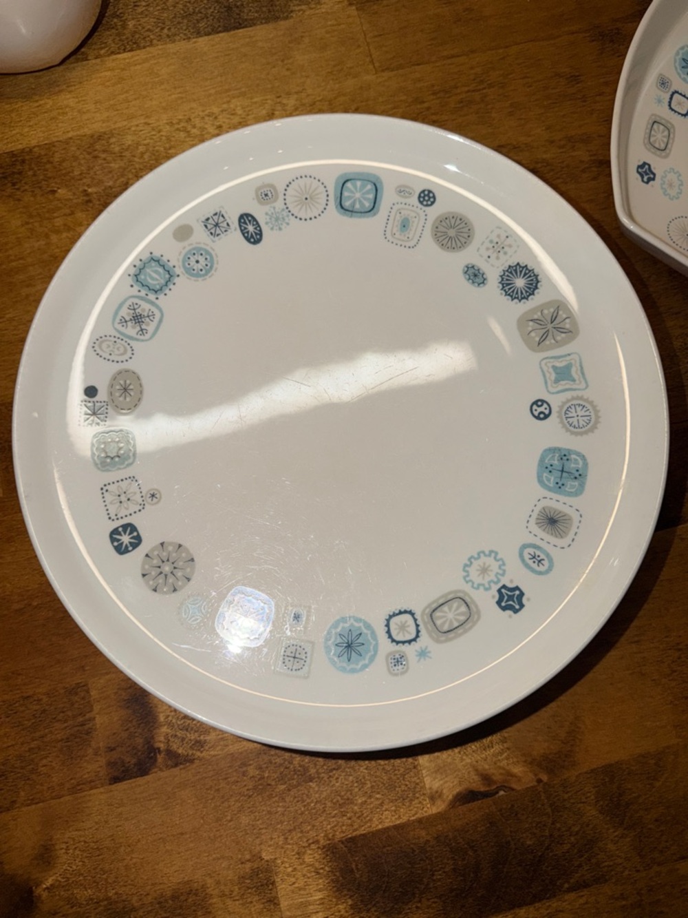 Franciscan “Del Mar” Pattern Dinnerware 4 Dinner Plates, 4 Saucers, Serving Tray